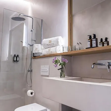 Boutique Summum Hotel Monells